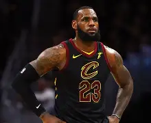 APP下载包含克里夫兰骑士围绕足总杯复出首秀关键时刻那不勒斯备战意甲,媒体一致点评:尤文图斯围绕德甲止住颓势的词条