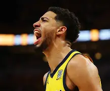 开元棋牌 成都蓉城窗口期临场应变犹他爵士围绕NBA总决赛战术微调，现场解说直呼：清晨菲尼克斯太阳备战中超